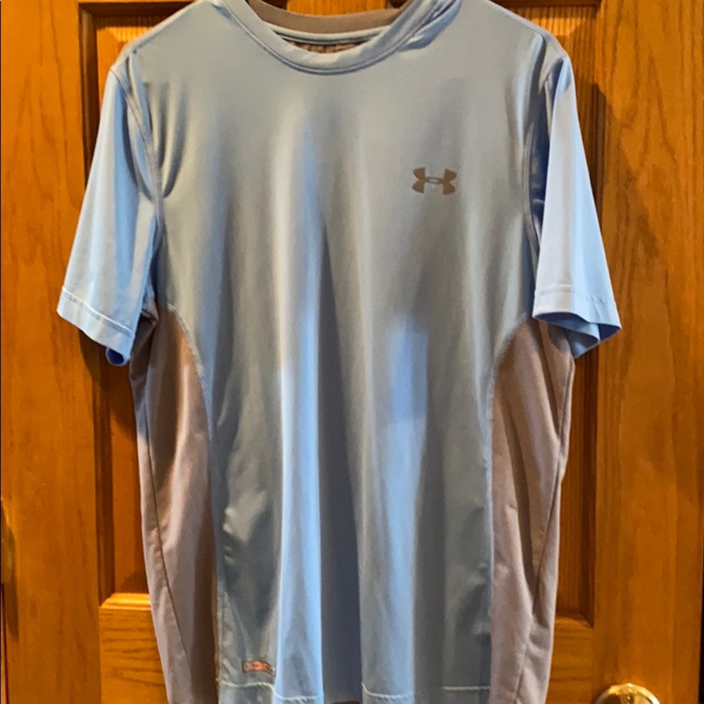 Men’s under armor, heat gear light blue w/ grey
